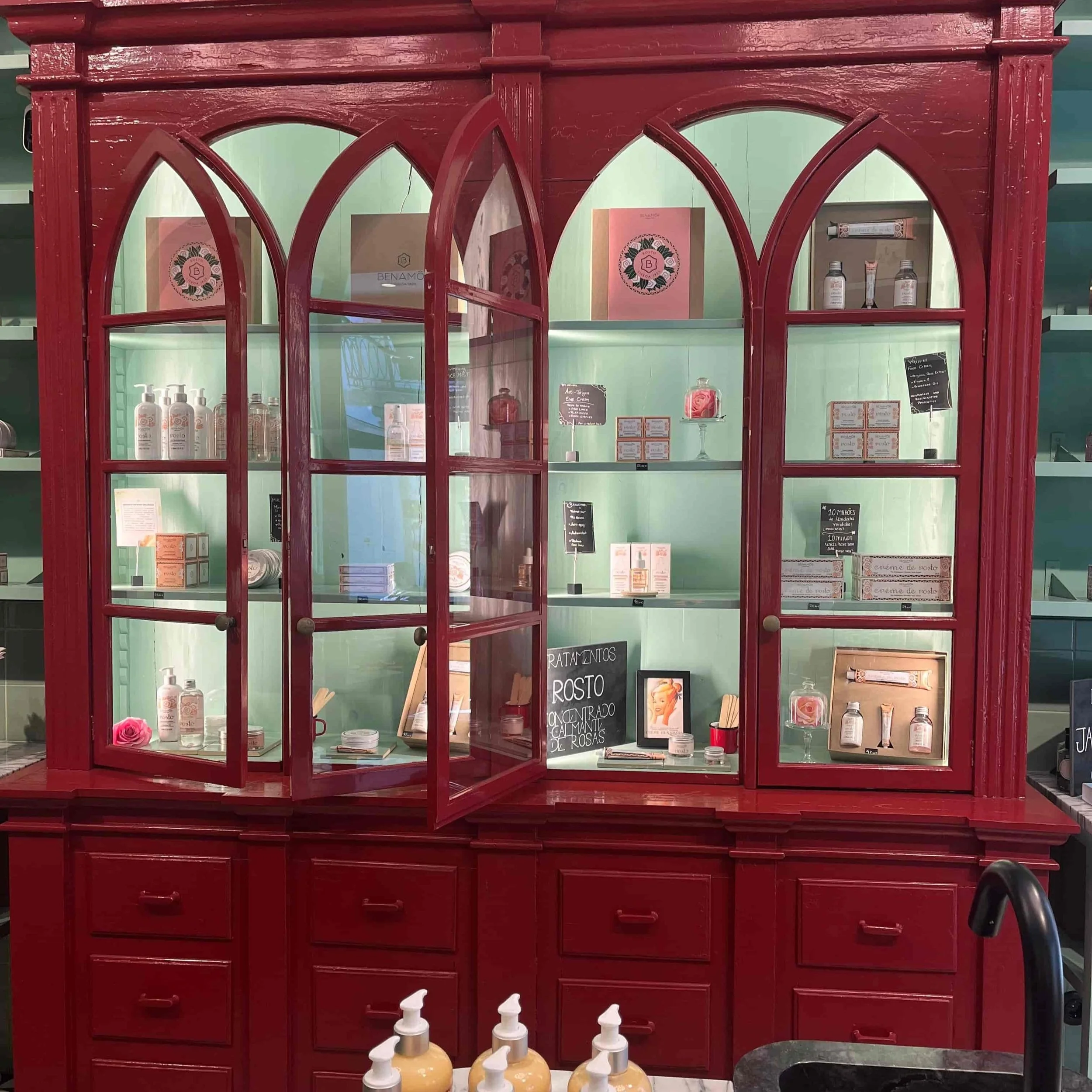 The display cases in Benamôr 1925 store in Porto.