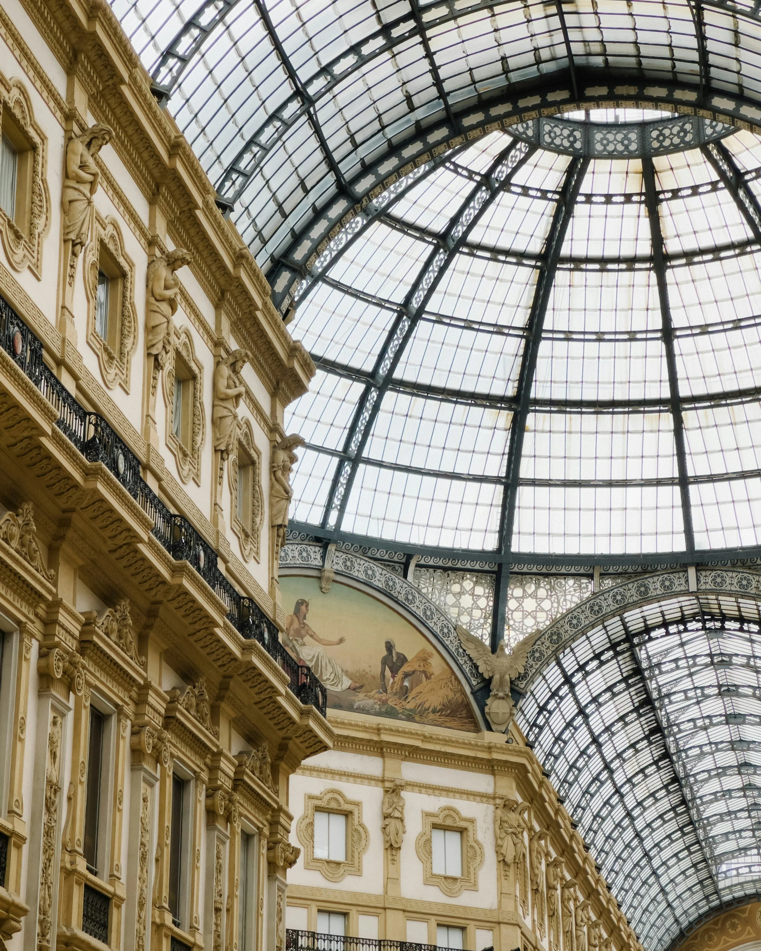 S Milan Galleria Vittorio Emanuele II