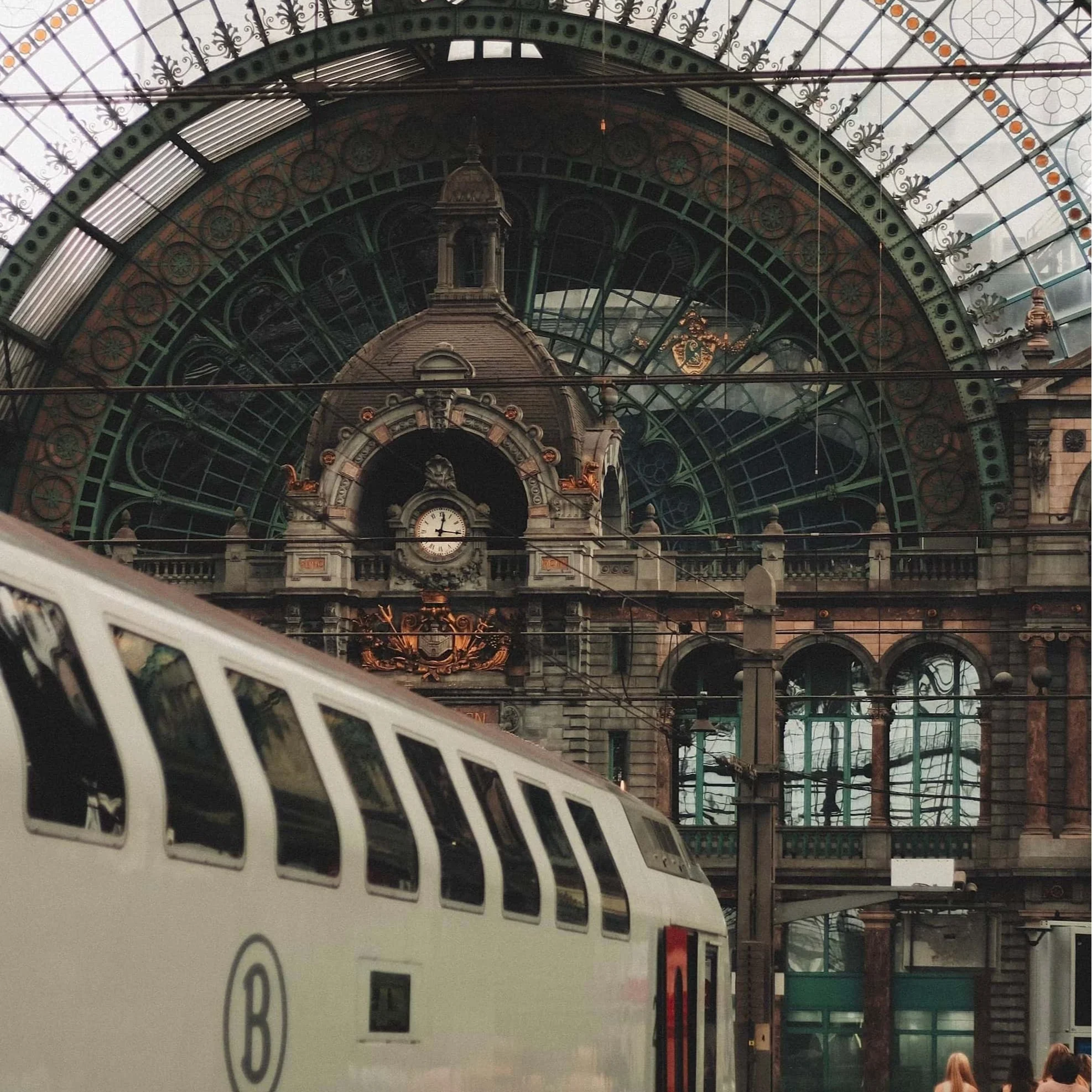 Antwerp belgium train