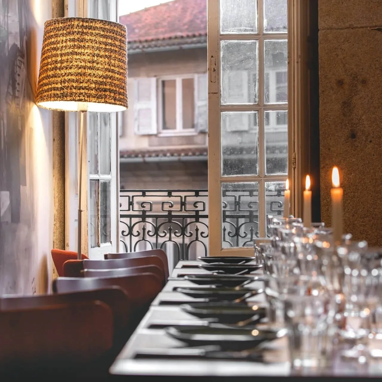 The interior of Restaurant Raiz in Porto.