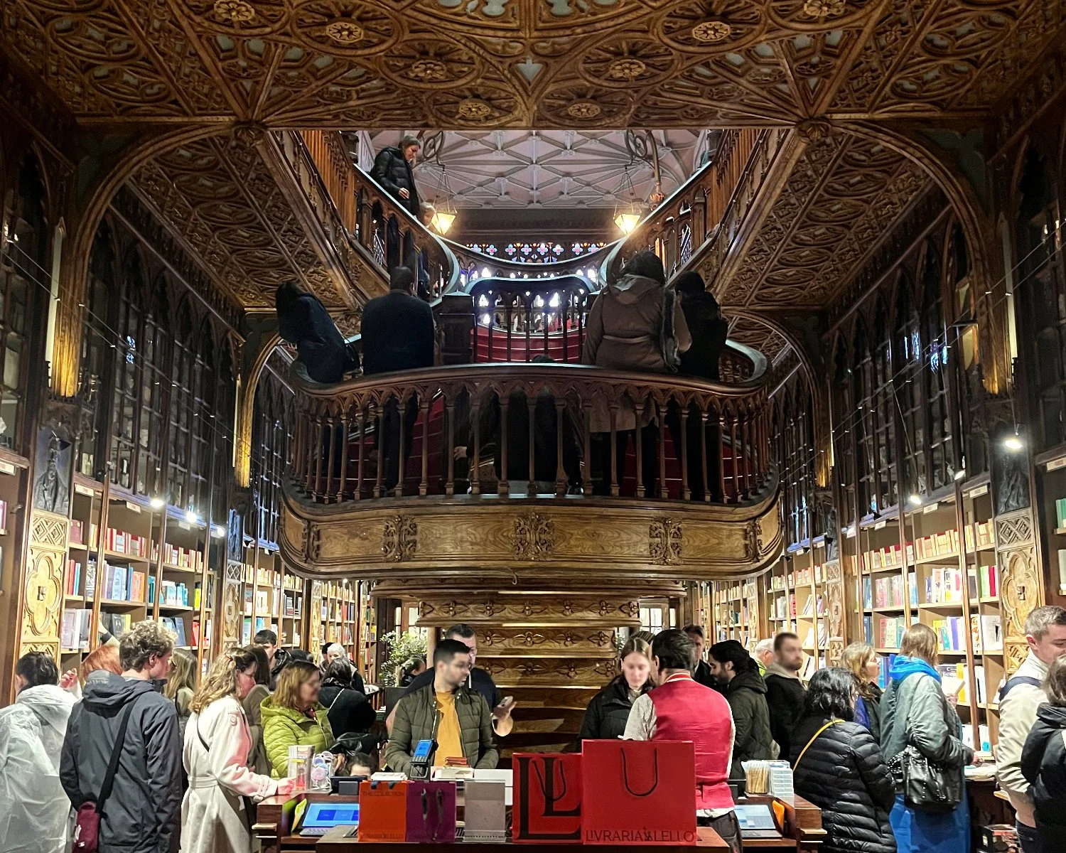 Livraria lello porto worth it